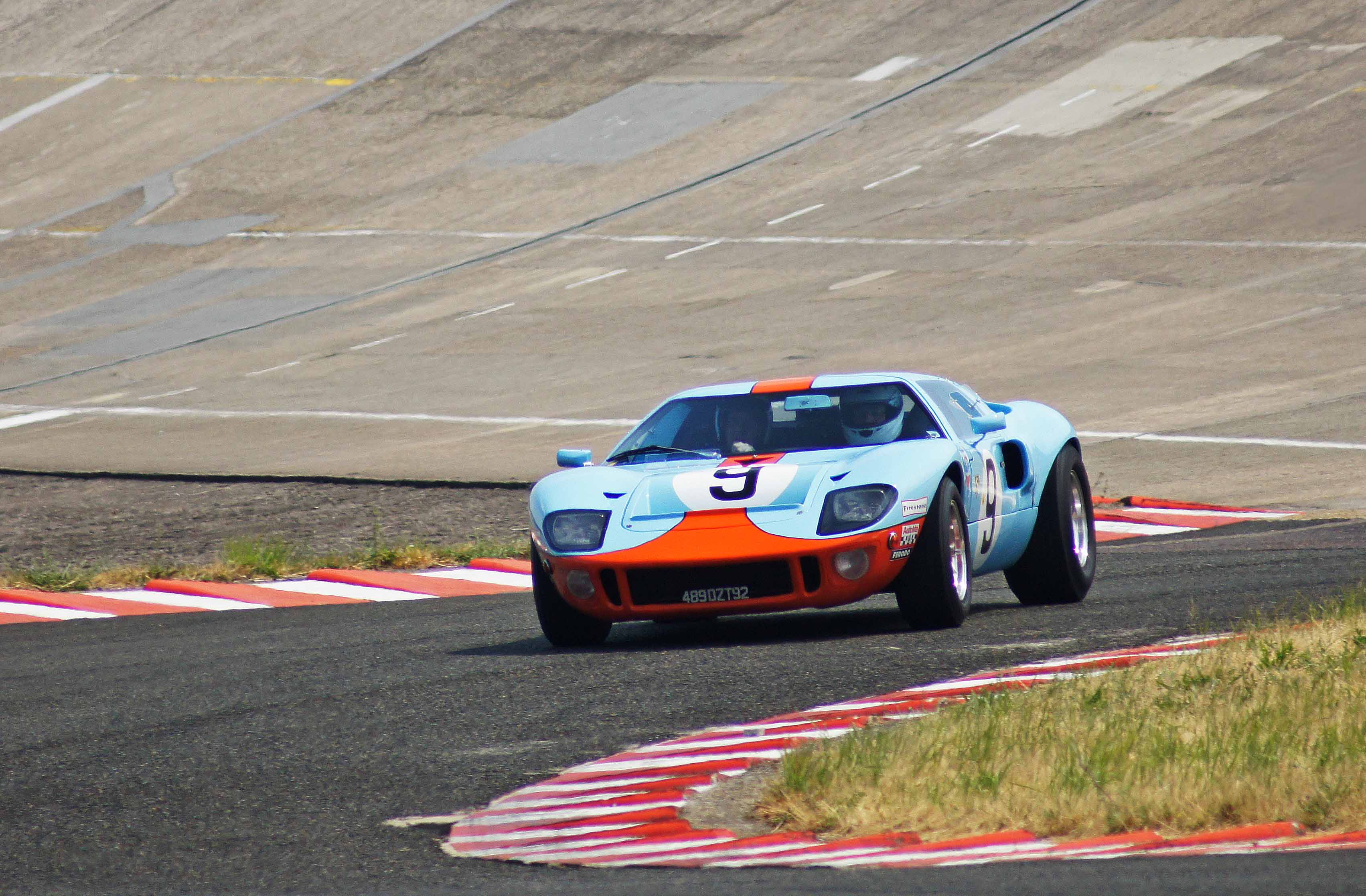 FordGT40Gulf34avant