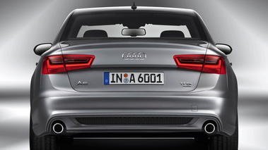 Audi A6 S-Line - Grise - face arrière