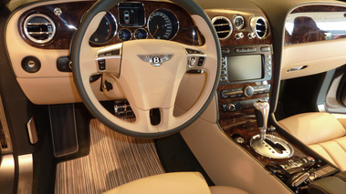 Bentley Continental Flying Star Carrozzeria Touring - tableau de bord