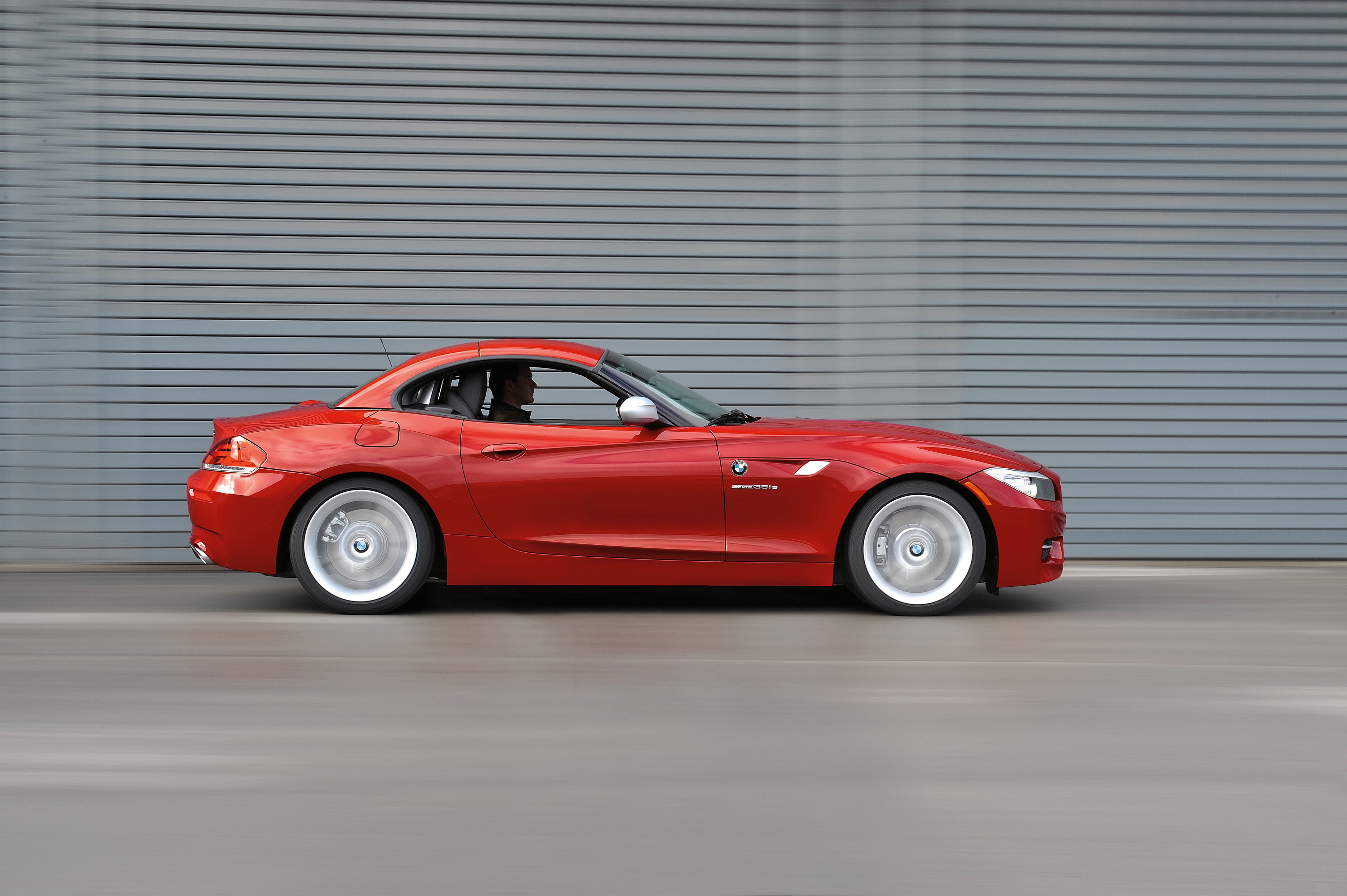 BMW-Z4-3.5is-rouge-profil-