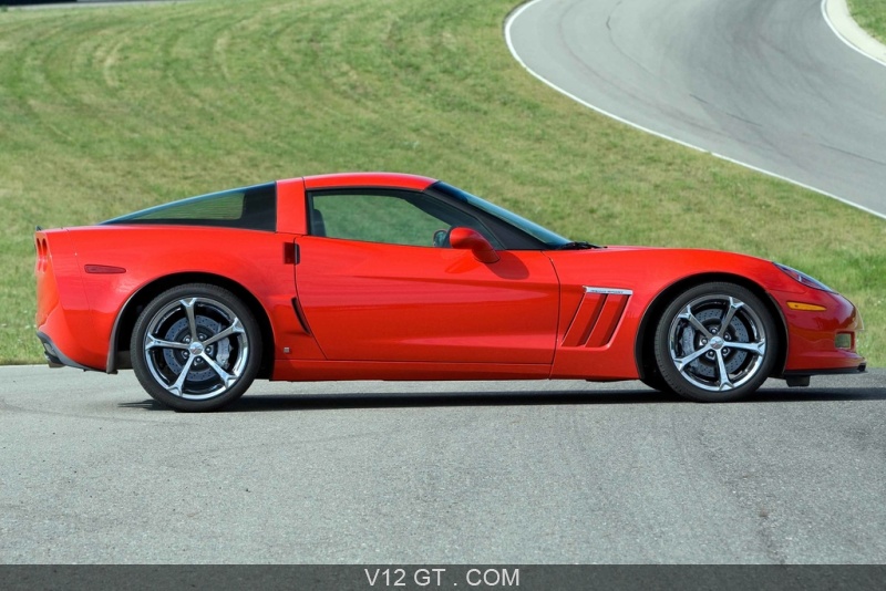Chevrolet Corvette C6 Grand Sport rouge profil / Chevrolet / Photos GT / Les plus belles photos