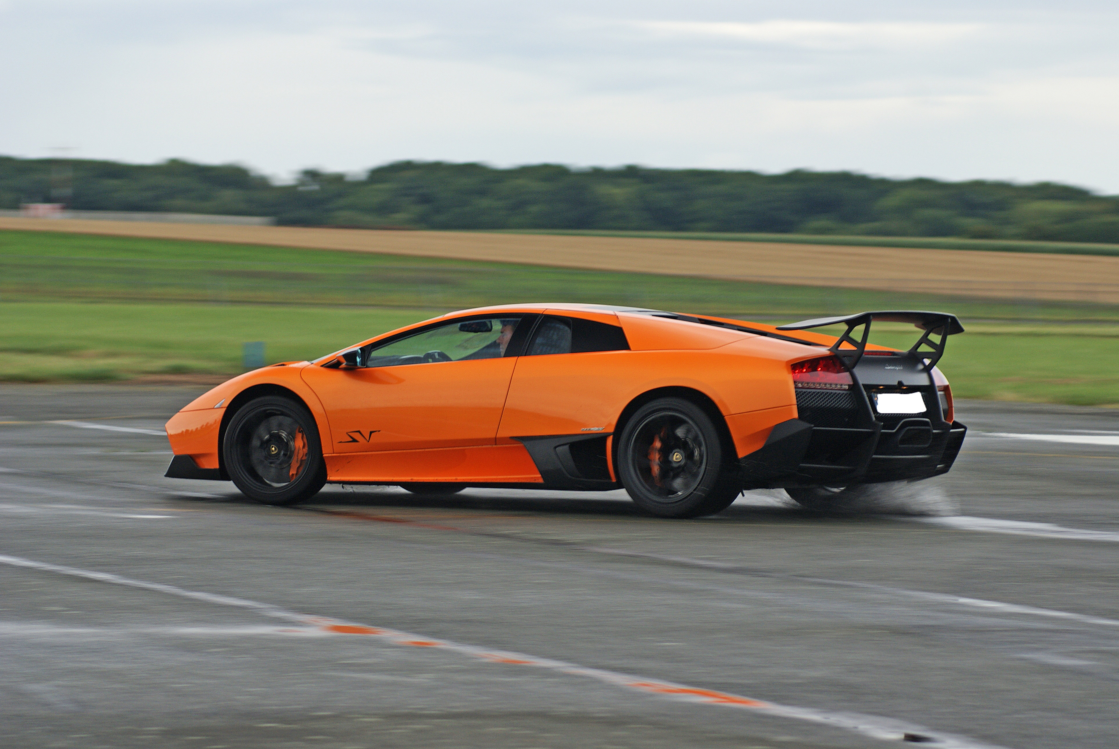Lamborghini-Murcielago-LP670-4