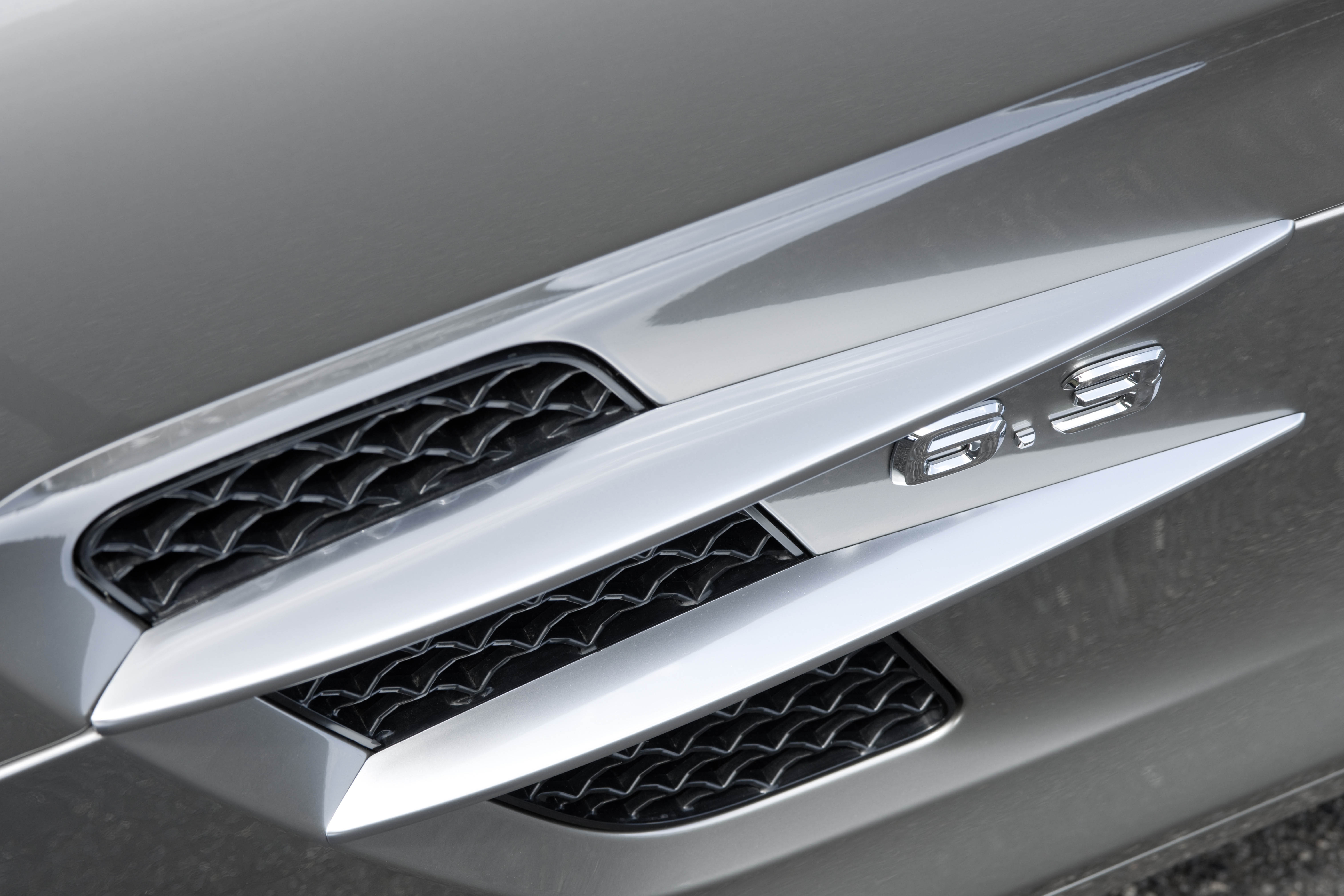 Mercedes-SLS-AMG-gris-logo-6.3