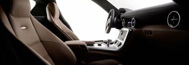 Mercedes SLS AMG marron intérieur