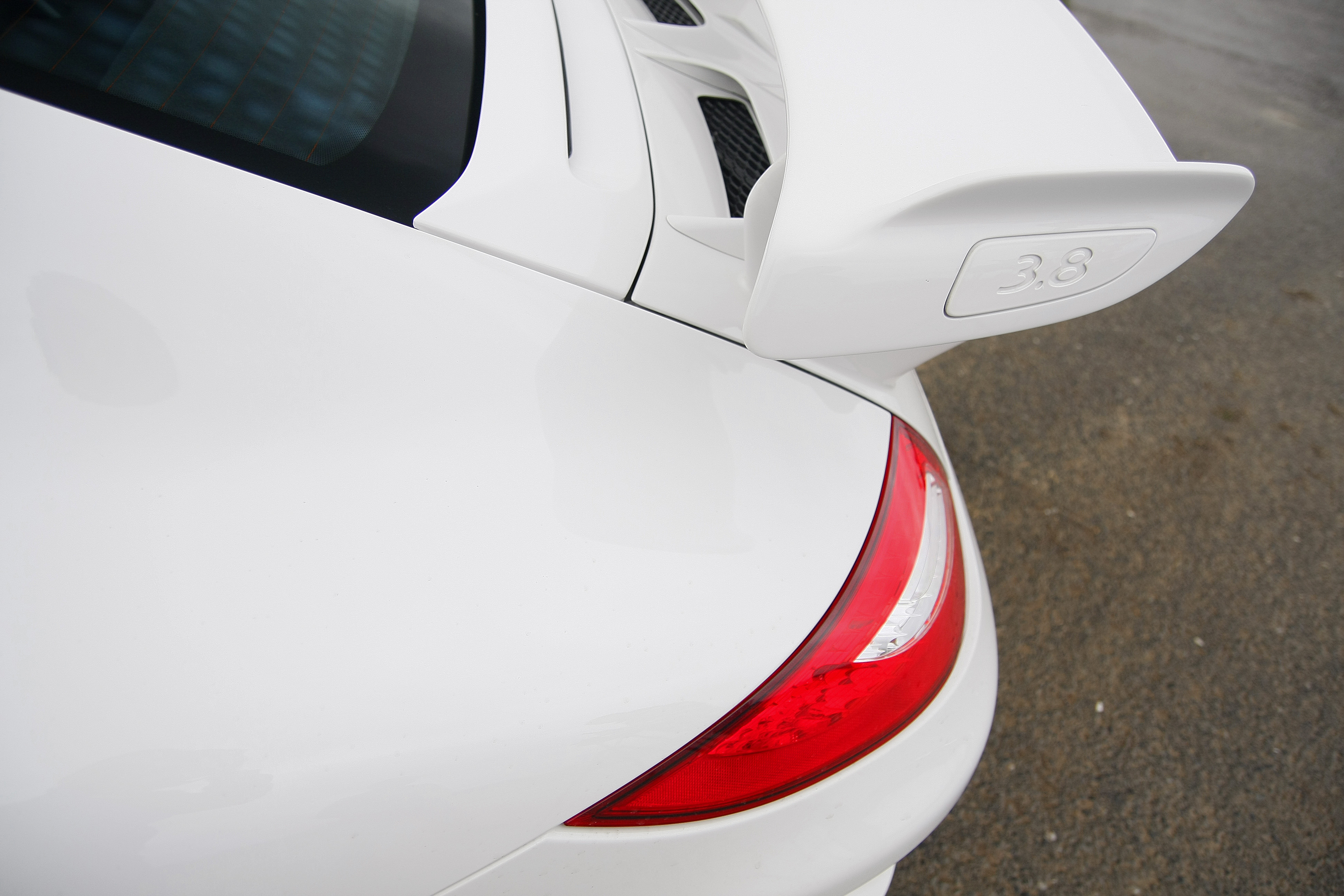 Porsche-997-GT3-MkII-blanc-