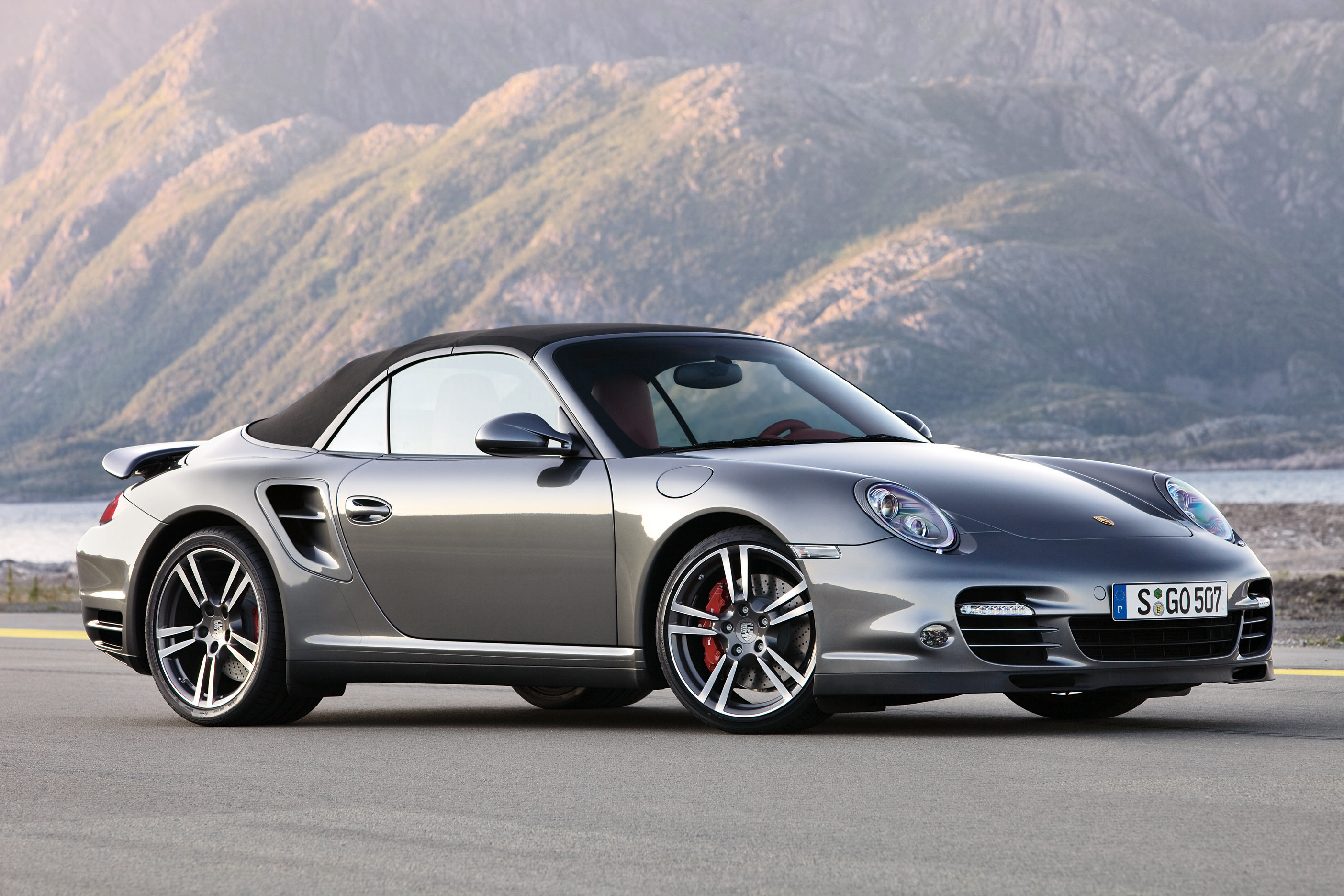Porsche-997-Turbo-Cabriolet-
