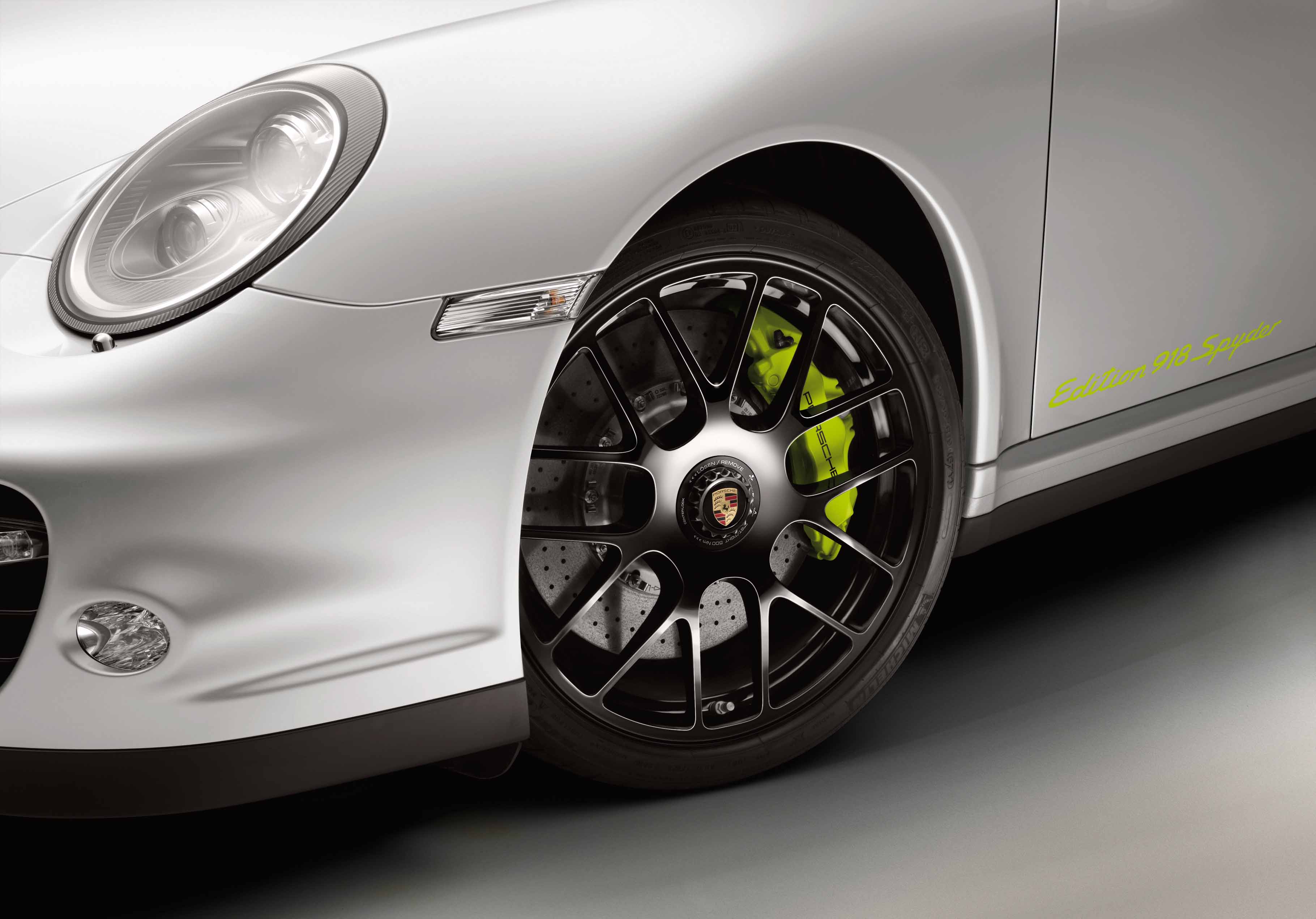 Porsche-997-Turbo-S-Cabriolet-