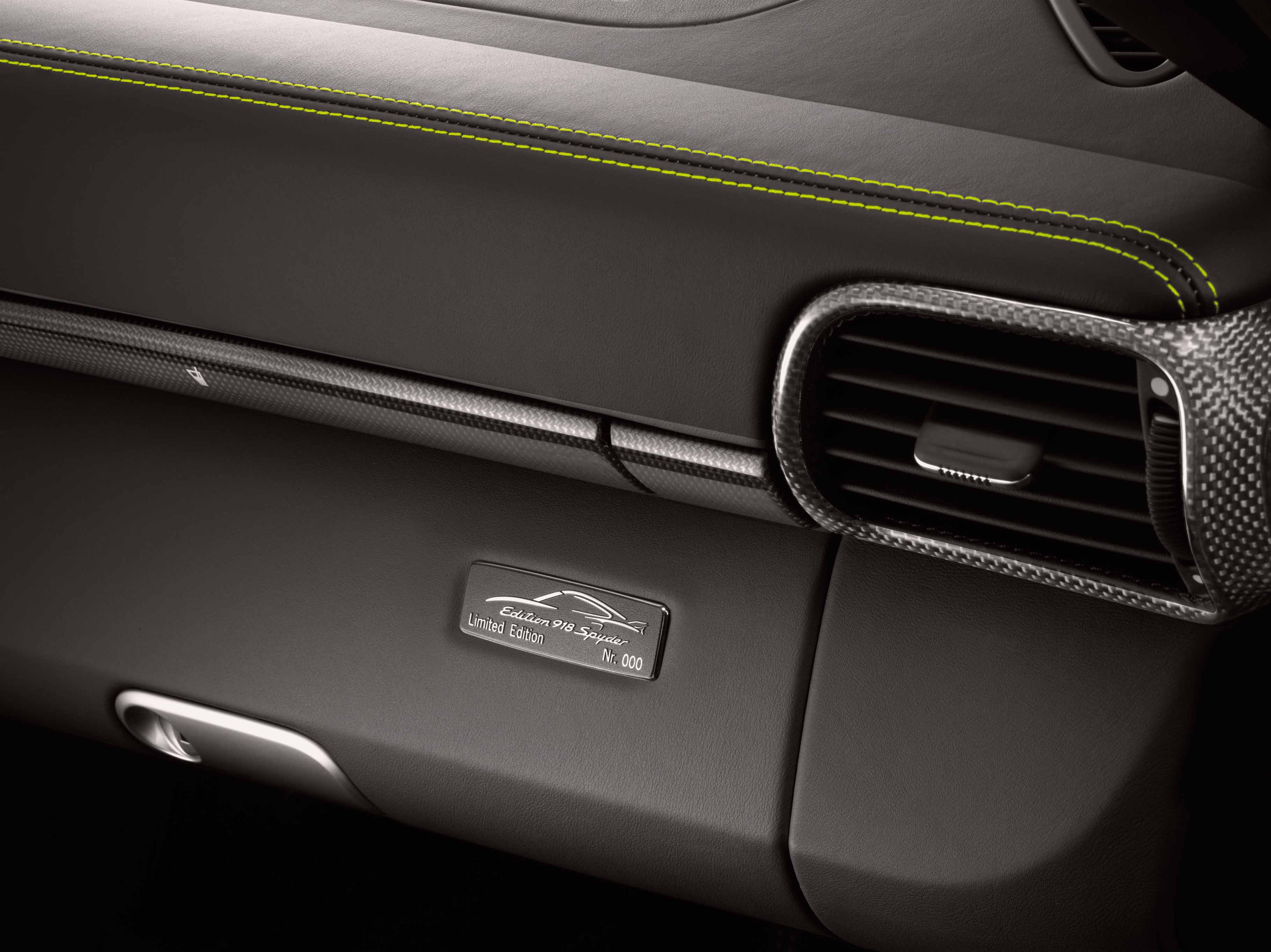 Porsche-997-Turbo-S-Cabriolet-