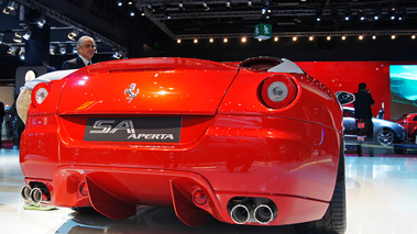 Mondial de l'Automobile Paris 2010 - Ferrari 599 SA Aperta rouge face arrière