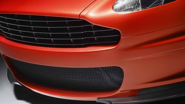 Aston Martin DBS Carbon Edition orange lame avant carbone