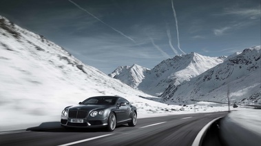 Bentley Continental GT V8 anthracite 3/4 avant gauche travelling