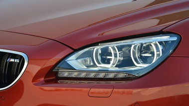 BMW M6 orange phares avant