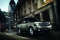 Range Rover Autobiography beige 3/4 avant droit travelling penché