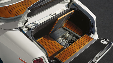 Rolls-Royce Phantom Series II Drophead Coupé -  détail, minibar
