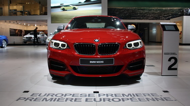 BMW M235i - rouge - face avant