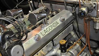 Lagonda détail moteur