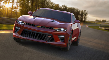 Chevrolet Camaro 2015 - Rouge - 3/4 avant gauche dynamique