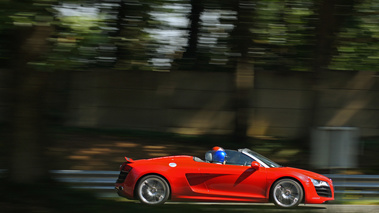 1er GT Prestige Montlhéry - Audi R8 Spyder rouge filé