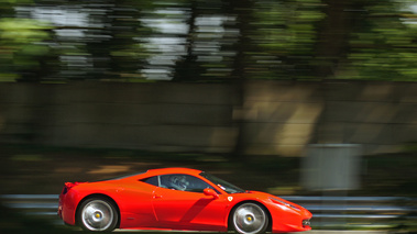 1er GT Prestige Montlhéry - Ferrari 458 Italia rouge filé