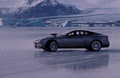 Aston Martin V12 Vanquish travers sur la glace Die Another Day James Bond 