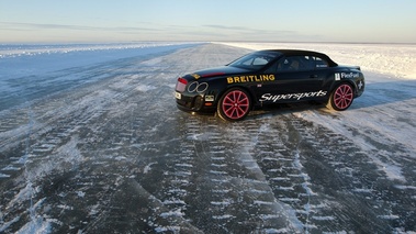 Bentley Continental SuperSports Convertible noir - ice record - 3/4 avant gauche debout