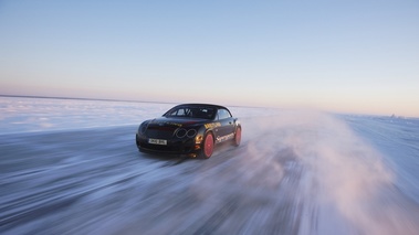 Bentley Continental SuperSports Convertible noir - ice record - 3/4 avant gauche travelling