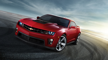 Chevy Camaro ZL1 - rouge - 3/4 avant gauche