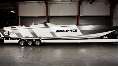 Cigarette Racing SLS boat 4