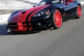 Dodge Viper SRT-10 2010 - noire/rouge - 3/4 avant gauche, dynamique