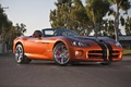 Dodge Viper SRT-10 2010 - orange - 3/4 avant droit (2)