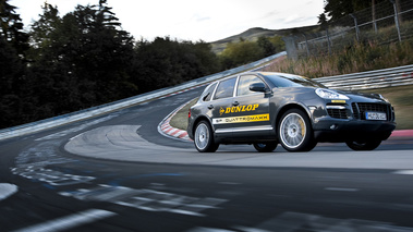 Dunlop SP Quattromax - Porsche Cayenne Nordschleiffe 1