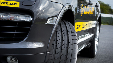 Dunlop SP Quattromax - Porsche Cayenne Nordschleiffe 1