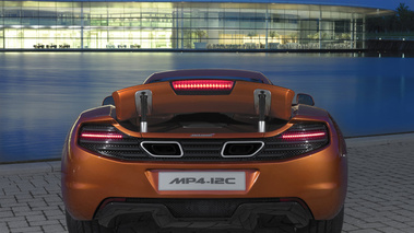 McLaren MP4-12C - orange - arrière