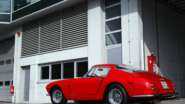 Modena Track Days 2011 - Ferrari 250 GT SWB rouge 3/4 arrière gauche