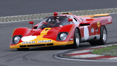 Modena Track Days 2011 - Ferrari 512M rouge/jaune 3/4 avant gauche penché