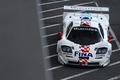 Modena Track Days 2011 - McLaren F1 GTR blanc face avant penché vue de haut