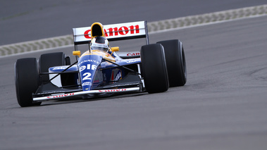 Modena Track Days 2011 - Renault Formule 1 bleu face avant penché 2