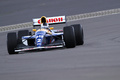 Modena Track Days 2011 - Renault Formule 1 bleu face avant penché 2