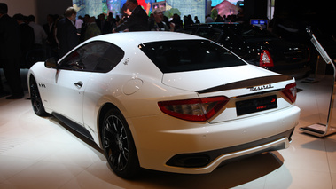 Maserati GranTurismo MC Blanche AR