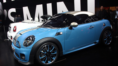 Mini Concept Coupé Bleu 3/4 AV