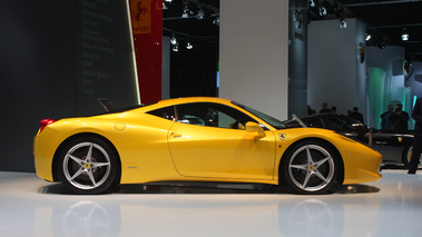 Ferrari 458 Italia Jaune Profil