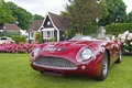 Aston Martin DB4 GT Roadster bordeaux 3/4 avant gauche