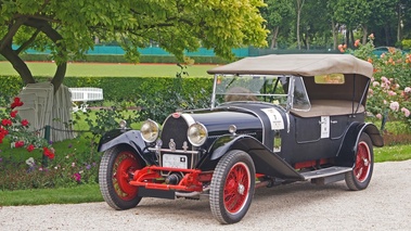 Bugatti noir 3/4 avant gauche