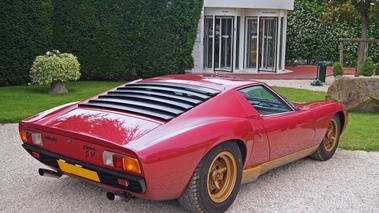 Lamborghini Miura SV rouge 3/4 arrière droit