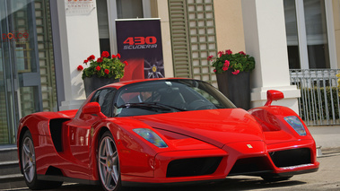Ferrari KBRossoCorsa DII Enzo rouge Dolce