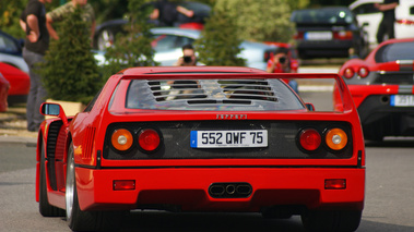 Ferrari KBRossoCorsa DII F40 rouge Dolce 2