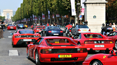 Ferrari KBRossoCorsa DII TestaRossa rouge Champs-Elysées