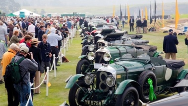 Bentley en rang d'oignons