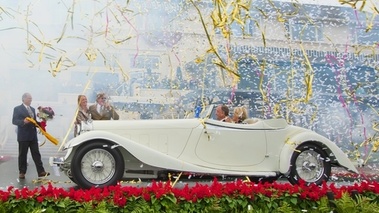 Delage D8S De Villars Roadster, blanche, feux d'artifice