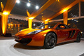 soirée de présentation - McLaren MP4-12C orange 3/4 avant gauche